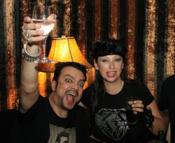 Катя от "Ритон" дала 20 000 лева за перуки