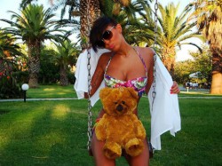 Искат Николета Лозанова и в Казахстан