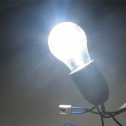 Новите крушки опасни, пръскат живак