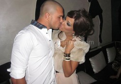 Валери и Николета се натискат на Нова година