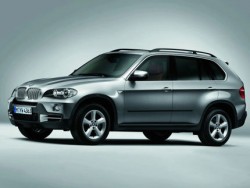 Грък "увисна" с "BMW Х5" и €50 000 в наш комплекс