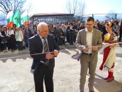 Министър Дянков и кметът Георги Георгиев прерязаха лентата на спортно-тренировъчен център “Балкан”