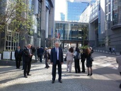 Кметът на Община Етрополе посети Брюксел