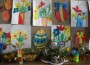Великденска изложба, сътворена от деца и учителки