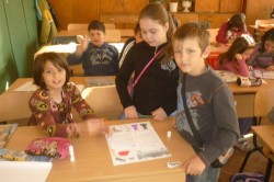 Най-малките ученици от СОУ “Христо Ясенов“- гр. Етрополе подредиха изложба за Великден