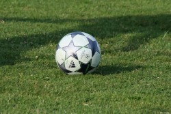 Съкращават броя на отборите във В групите