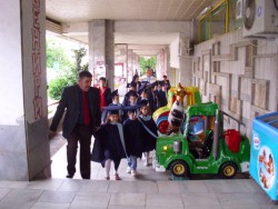 54 възпитаници на ЦДГ „Слънце” получиха удостоверения за завършена подготвителна група