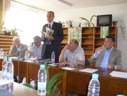 Сборникът “Христо Ботев – живот и дейност в снимки и документи” бе представен в Скравена