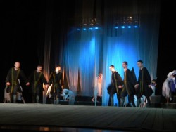 "ЗАБРАВЕНИ” СПЕКТАКЪЛ НА НЕШКА РОБЕВА