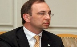 Министър на Симеон купи Черно море за 26 милиона