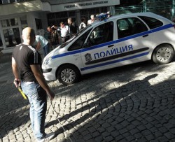 Полицай и глобен шофьор се стрелят в Сандански 