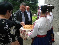 Министър Сергей Игнатов вчера беше в Етрополе