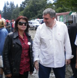 Кандидатът на БСП за кмет на Ботевград Петя Кочкова и 150 местни социалисти бяха на Бузлуджа