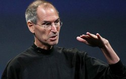 Стив Джобс подаде оставка като шеф на Apple