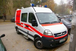 Болницата се снабди с оборудвана линейка от Германия