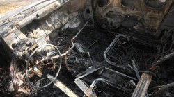 Два леки автомобила са били запалени в Нова Загора
