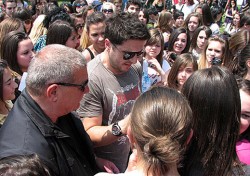 12-годишни предлагат секс на Асен Блатечки