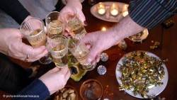 Кой как празнува Нова година по света?