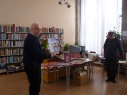 Театър „Пан” представи дейността си в Градската библиотека