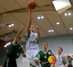 Груев вече не е играч на Златорог Лашко