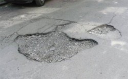 Въпросът с дупките по пътищата идва на дневен ред