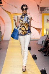 Нашествие на жълто и бяло през пролетта