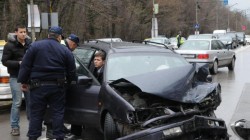 Три коли се блъснаха в София, ранено е момиче