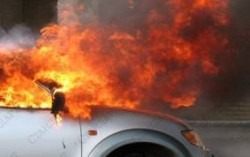 Запалиха БМВ в Север-а