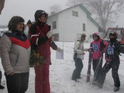 Победителите в Общинския Ски-турнир „Етрополе'2012” 