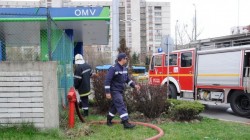 Пожар избухна в бензиностанция до Окръжна болница