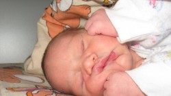 Акушерка спасила 9 новородени по време на земетресението в Перник