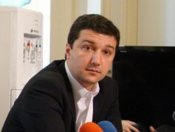 Драгомир Стойнев: 32 % от младите хора в България са без работа