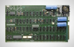 Дънна платка от Apple I продадена за $375 хил.