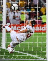 Казаха "да" на "Ястребовото око" във футбола