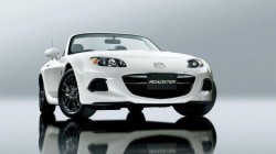 Mazda представи фейслифт на МХ-5 (галерия)