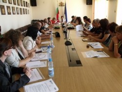 Заседание на Звеното за мониторинг и оценка на изпълнението на Областна стратегия за развитие на социалните услуги в Софийска област