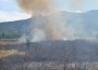Горят сухи треви край Трудовец