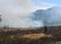 Горят сухи треви край Трудовец