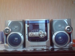 Служители на РУП- Етрополе задържаха седмокласник, умишлено увредил училищна собственост