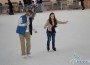Участници в европейски проект се забавляват на ледената пързалка 