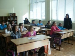 Д-р Милчо Чипев говори за вредата от тютюнопушенето пред ученици от ОУ „Н.Й.Вапцаров”