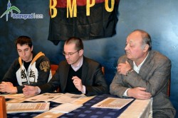 Зам.-председателят на ВМРО даде пресконференция в Ботевград