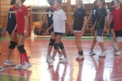 ПЪРВИ ПОБЕДИ НА  ОБЩИНСКИТЕ УЧЕНИЧЕСКИ  ИГРИ ПО ВОЛЕЙБОЛ