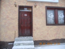 Нова сладкарница в Етрополе