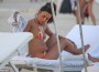 Ева Лонгория се разхвърля на плажа Копакабана 