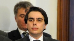 Спират 40% от фотоволтаиците и вятърните централи