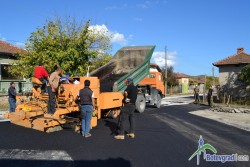 Започна асфалтирането на улици в Ботевград и селата