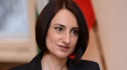 Вицепремиерът Деяна Костадинова направи изненадващо посещение на Дирекция „Бюро по труда” 