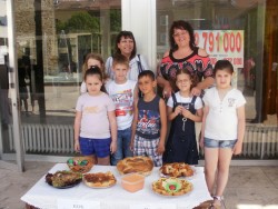 Клуб „Историята на моето селище” участва във Великденския празник с изложба