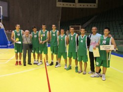 Баскетболистите на ПГТМ "Христо Ботев" с бронзовите медали